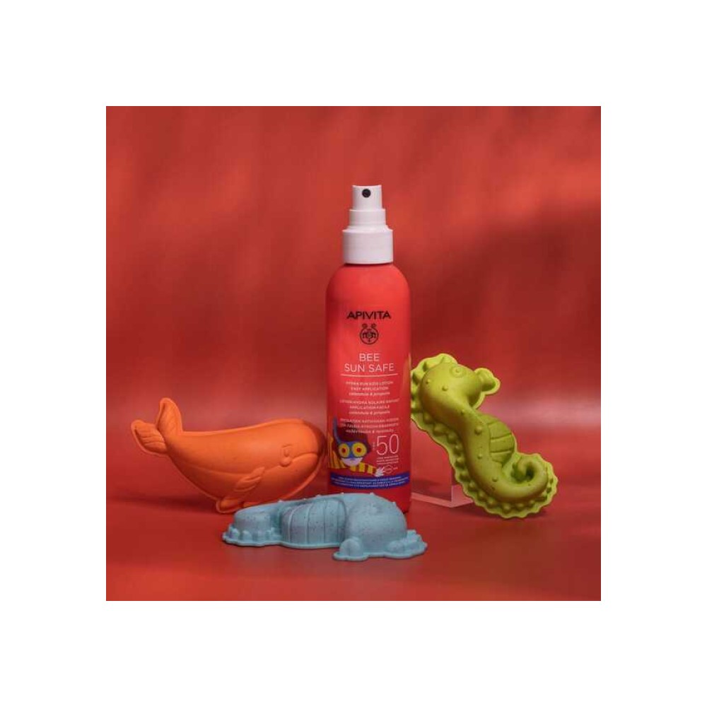 Preview 2 of Apivita Σετ Bee Sun Safe - Hydra Sun Kids Lotion SPF50 Ενυδατική Αντηλιακή Λοσιόν για Παιδιά 200ml & Δώρο 3 Παιχνίδια Άμμου Παραλίας
